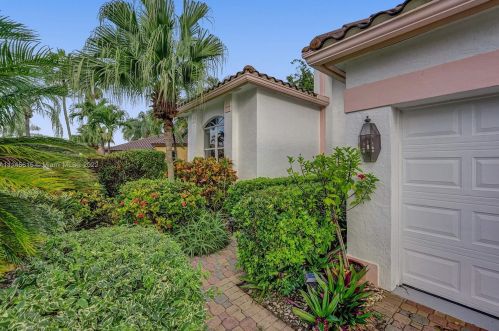 11646 Privado Way, Boynton Beach FL  33437-1924 exterior