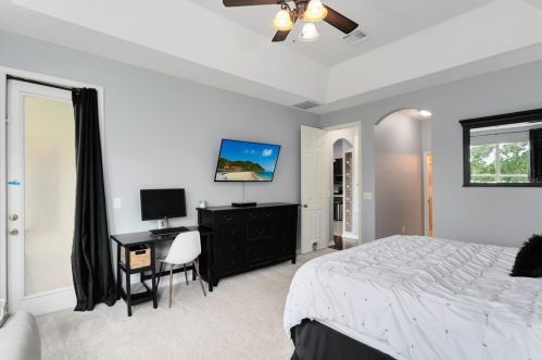 2424 Pond Cove Way, Apopka FL  32712-4886 exterior