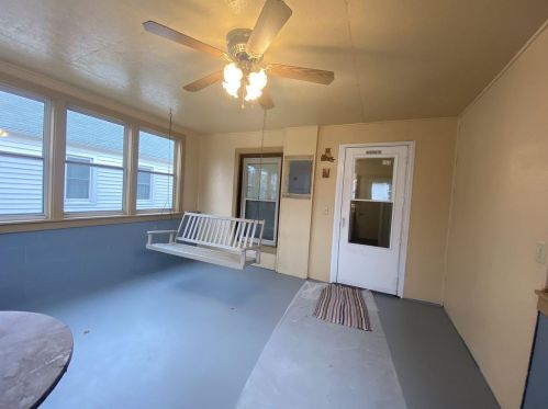 105 Court St, Prairie Du Chien, WI 53821-1408