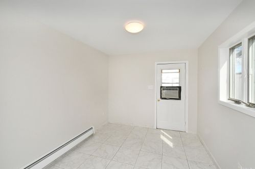 4028 Jean Ave, Bethpage NY  11714-4521 exterior