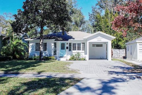 1205 Washington St, Orlando, FL 32801-2129