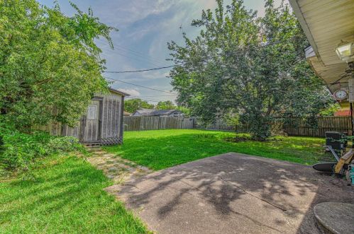 7405 Lambuth Ln, Deer Park TX  77536-6041 exterior
