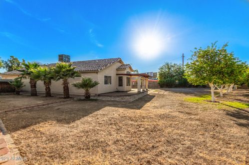 4138 Cactus Wren Dr, Phoenix AZ 85051-8186 exterior