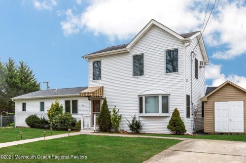 329 Lincoln Ct, Bricktown, NJ 08724-1653