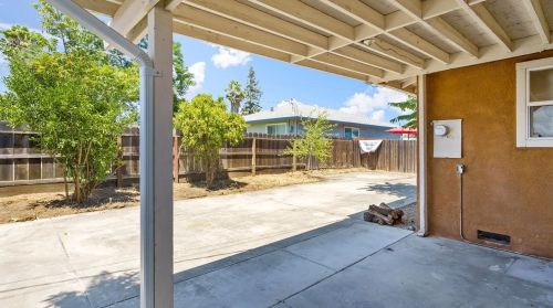 209 Prospect St, Ripon CA  95366-2018 exterior