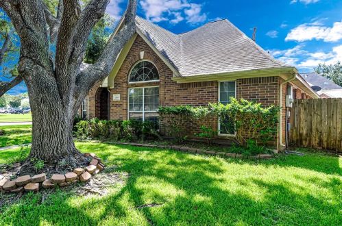 2203 Pleasant Shade Ct, Richmond TX  77406-6785 exterior
