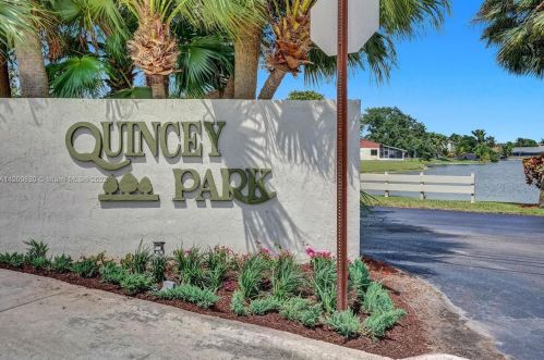 10052 16th St, Hollywood, FL 33025-3603