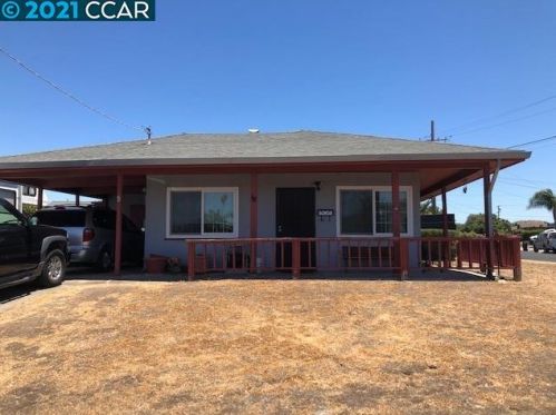 18 Canal Dr, West Pittsburg, CA 94565-1411