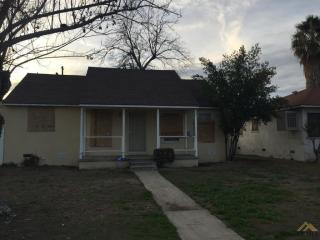 125 T St, Bakersfield, CA 93304-3216