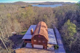 215 Old Ridge Rd, Kingston TN  37763-5157 exterior