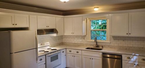 50 River St, New Canaan CT  06840-4231 exterior