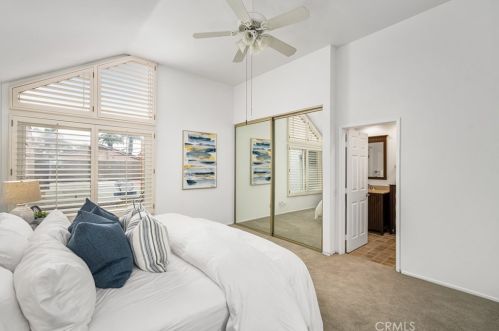 513 15th St, Huntington Beach CA  92648-4045 exterior