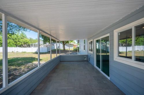 8544 Pinecone Dr, Lakeland FL  33809-1674 exterior