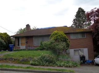 4827 Holly St, Seattle, WA 98118-3331