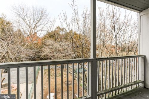 2346 Ellerslie St, Harrisburg PA 17104-2127 exterior