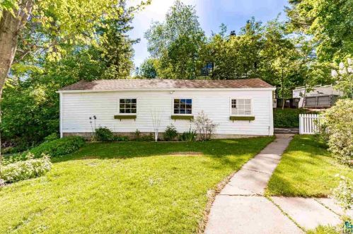 130 Laurie St, Duluth MN  55803-2417 exterior