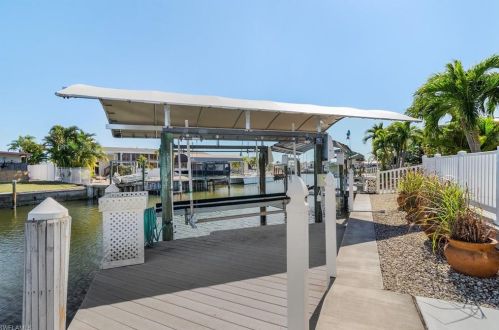 2980 Harpoon Ln, Saint James City, FL 33956-2314