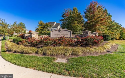 2998 Chinkapin Oak Ln, Woodbridge VA  22191-7514 exterior