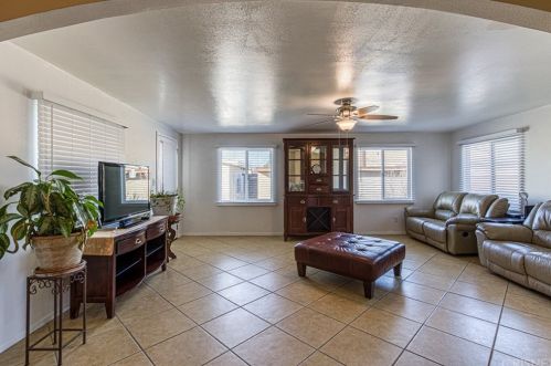 1315 Ivesbrook, Lancaster CA 93534-2108 exterior