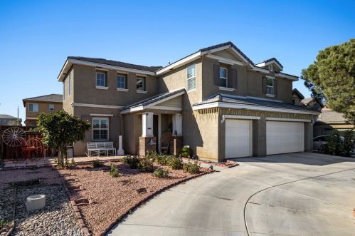 13816 Mesa Linda Ave, Victorville, CA 92392-8971