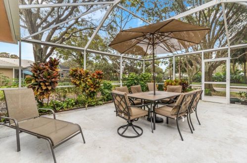 1602 Springdale Ct, West Palm Beach, FL 33403-1195