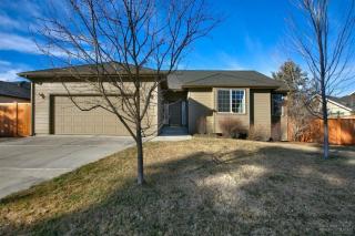 745 Shadowood Dr, Bend, OR 97702-2482