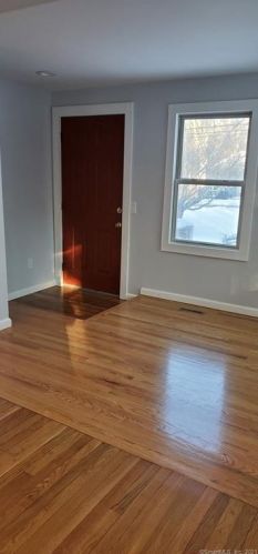 773 Buddington Rd, Groton, CT 06340-3288