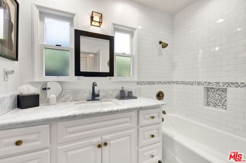 12202 Hartsook St, North Hollywood CA  91601-3961 exterior
