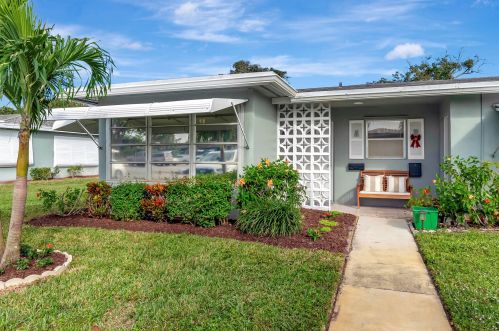 715 High Point Blvd, Delray Beach, FL 33445-3385
