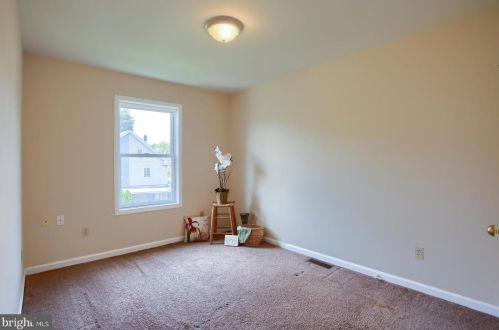 34 Wetzel St, Highspire PA  17034-1015 exterior