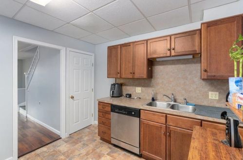 527 Lehigh Ave, Palmerton PA  18071-1914 exterior