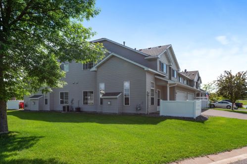 641 19th Pl, Spectacle Lake MN  55008-9324 exterior