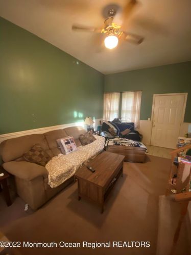 134 Huntley Ave, Berkeley Township NJ  08721-1318 exterior