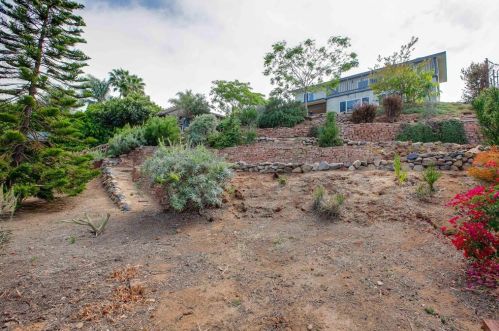 4223 Quapaw Ave, San Diego CA 92117-4525 exterior