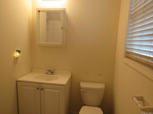 159 South St, Middletown NY  10940-6525 exterior