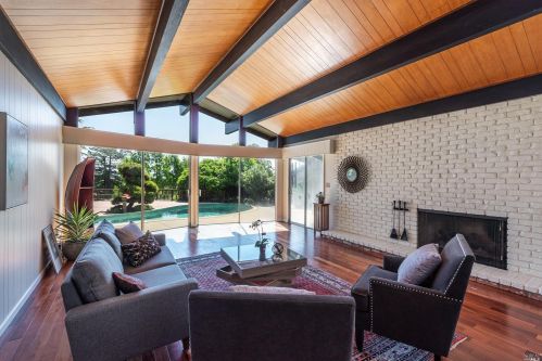 7190 Fircrest Ave, Sebastopol CA  95472-4430 exterior