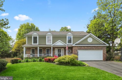 1426 Cellar Crk Way, Herndon VA  20170-2805 exterior