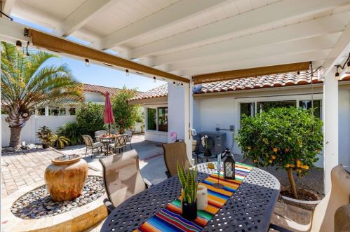 4547 Cordoba Way, Oceanside CA  92056-5102 exterior