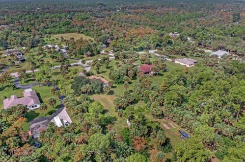 330 17 St, Naples FL 34117-3309 exterior