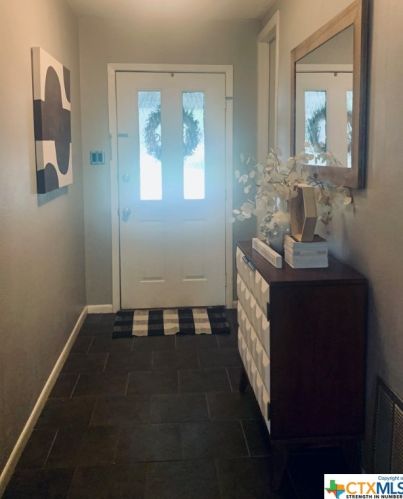 1201 Westwood St, Victoria, TX 77901-4748
