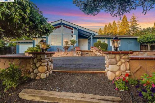 450 El Pintado Rd, Danville, CA 94526-1805