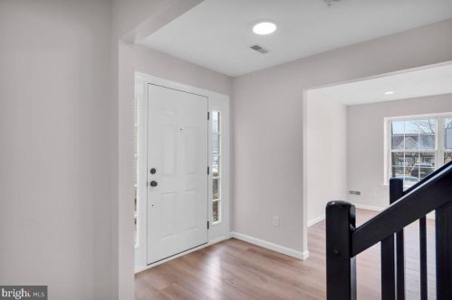 2002 Gramercy Way, Mount Laurel NJ  08054-6731 exterior