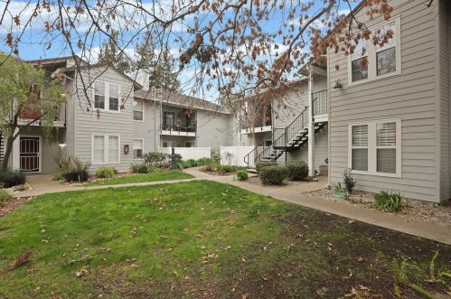 2400 Eilers Ln, Lodi CA  95242-9650 exterior