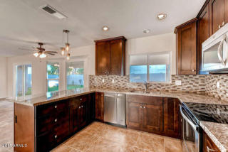 20826 17 Ave, Phoenix AZ  85086-8771 exterior