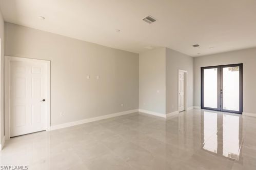 2615 12th St, Lehigh Acres, FL 33936-0024