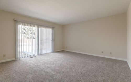121 Marks Dr, Hollister CA  95023-6319 exterior
