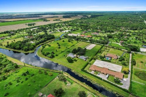 17652 Shetland Ln, Town Of Loxahatchee Groves FL  33470-3948 exterior