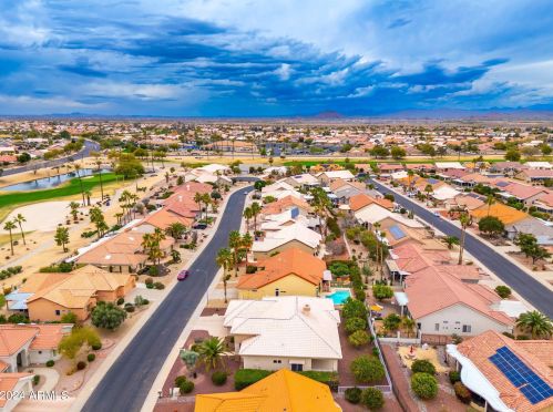 22033 Golf Club Dr, Sun City AZ 85375-2078 exterior