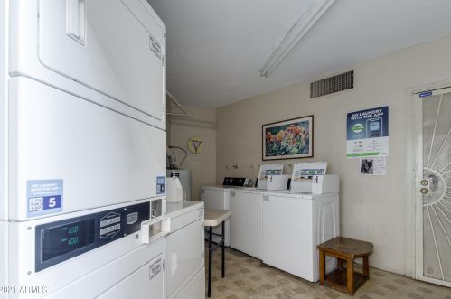 6236 16th St, Phoenix AZ  85016-1730 exterior