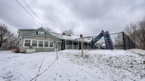10272 Frd Rd, Cambridge OH  43725-9521 exterior
